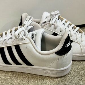 Adidas Cloudfoam White Sneakers